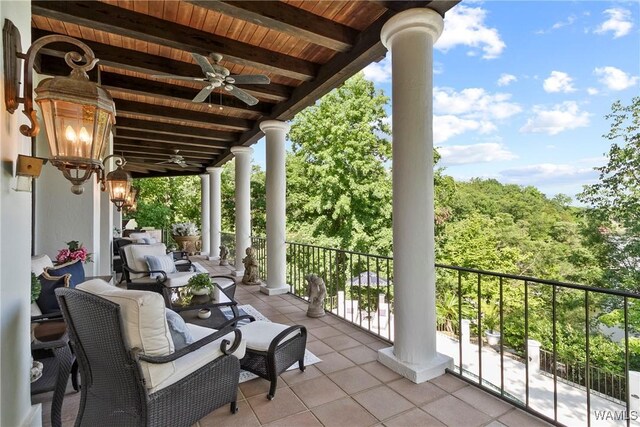 6821 Jade Pt, Tuscaloosa, AL 35406 - view of patio with a ceiling fan