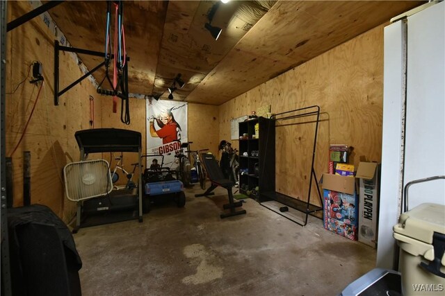 4402 Lakeshore Dr, Northport, AL 35473 - view of garage