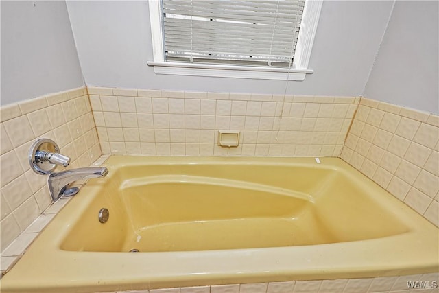 1924 Still Oaks Dr, Montgomery, AL 36117 - full bathroom featuring a bath