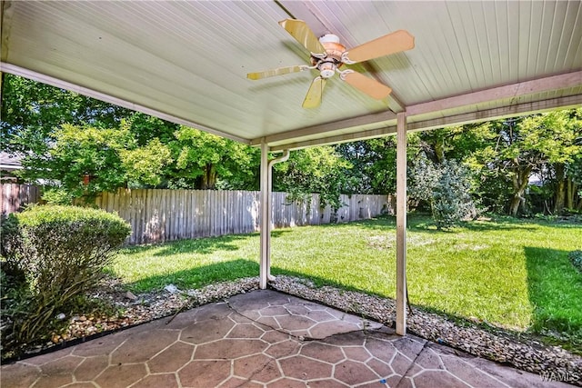 1924 Still Oaks Dr, Montgomery, AL 36117 - fenced backyard featuring a ceiling fan and a patio area