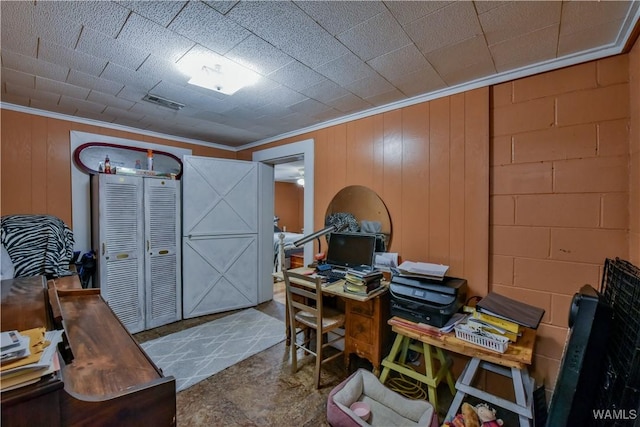 531 County Rd 125, Berry, AL 35546 - office area featuring crown molding