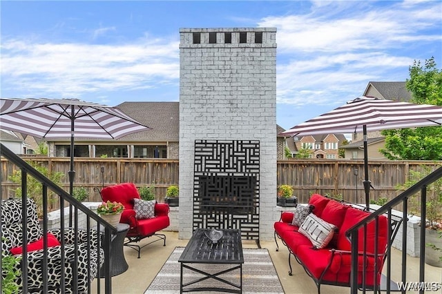 6020 Carleton Park Cir, Tuscaloosa, AL 35406 - fenced backyard featuring an outdoor living space and a patio area