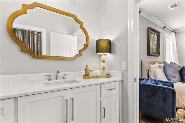 6020 Carleton Park Cir, Tuscaloosa, AL 35406 - bathroom with vanity