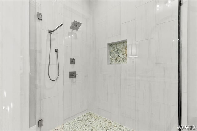 6020 Carleton Park Cir, Tuscaloosa, AL 35406 - full bath with tiled shower