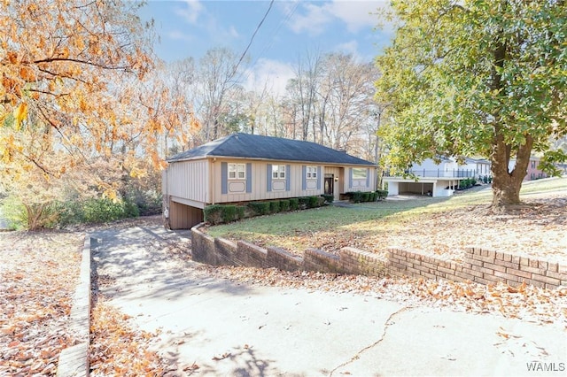 view of front of property