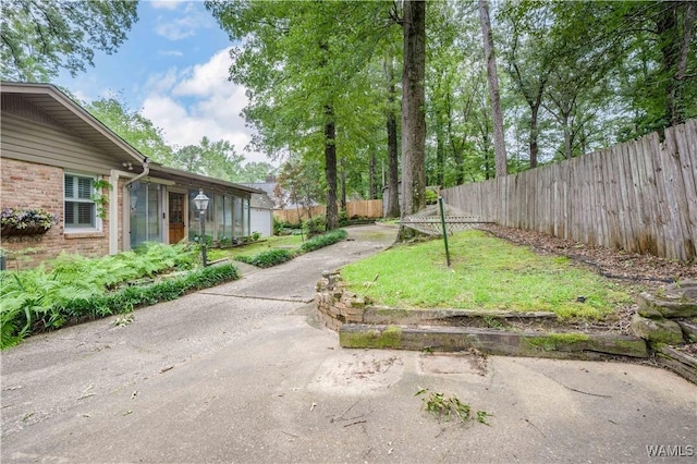 5324 Northwood Lake Dr W, Northport, AL 35473 - view of yard