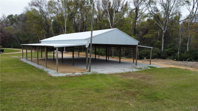 view of home's community featuring a yard