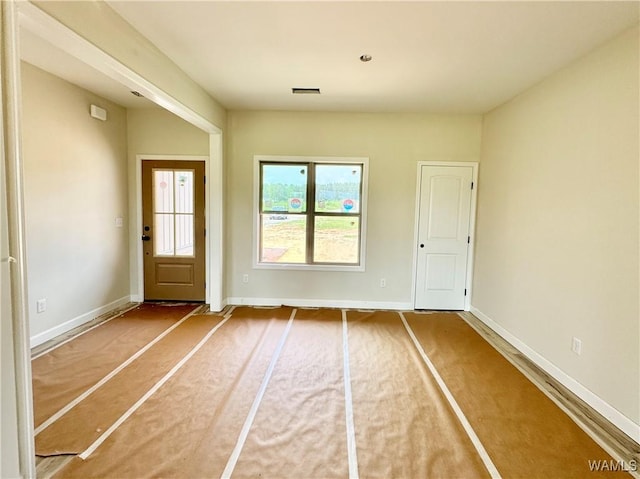 11700 Cripple Creek Rd, Berry, AL 35546 - entryway with baseboards
