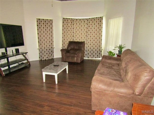 205 S Ash Ave, Demopolis, AL 36732 - living room featuring wood finished floors