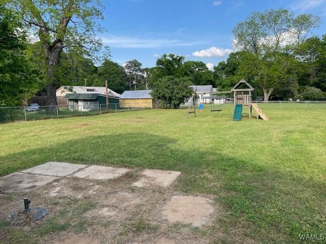 901 1st St, Greensboro, AL 36744 - photo 19