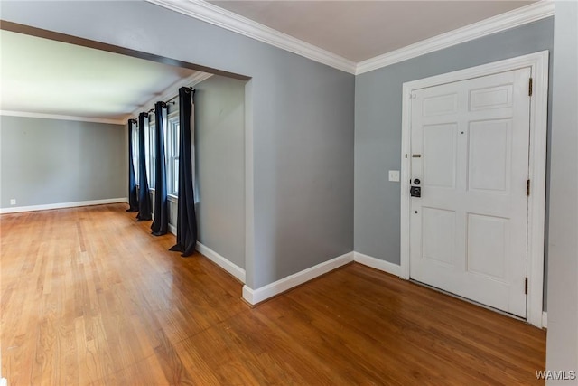 9C Country Club Hls, Tuscaloosa, AL 35401 - foyer with wood finished floors, ornamental molding, and baseboards