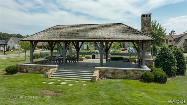 5930 Carleton Park Cir, Tuscaloosa, AL 35406 - surrounding community with a gazebo and a yard