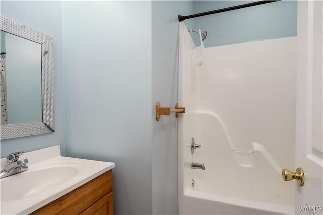 6650 Flatwoods Rd, Northport, AL 35473 - full bathroom with vanity and shower / bath combination with curtain