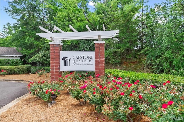 303 Helen Keller Blvd Unit B223, Tuscaloosa, AL 35404 - view of community / neighborhood sign