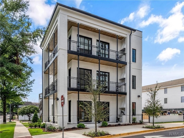 1300 Paul W Bryant Dr Unit 100, Tuscaloosa, AL 35401 - photo 1