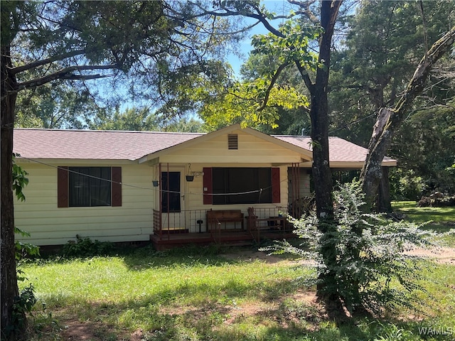 view of front of home featuring covered porch