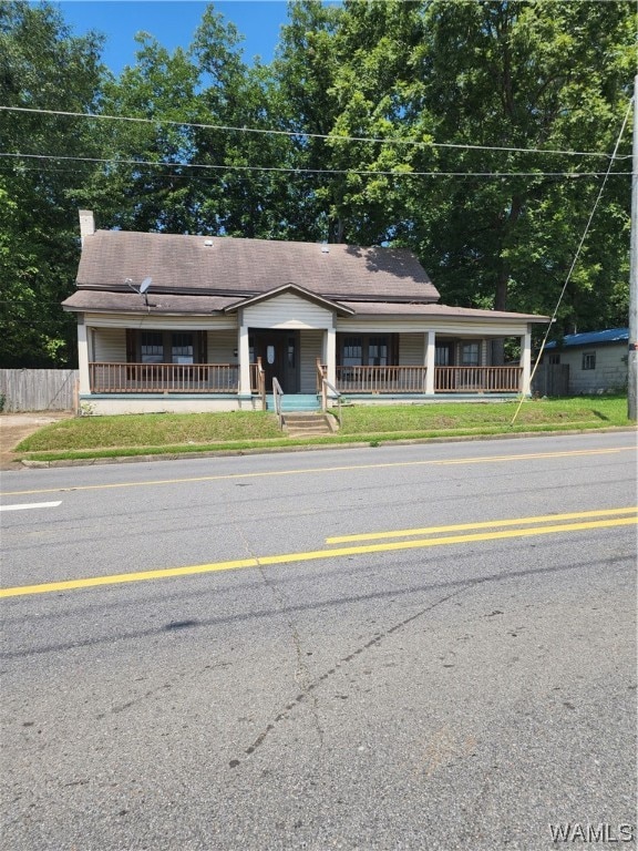 view of front of house featuring a porch