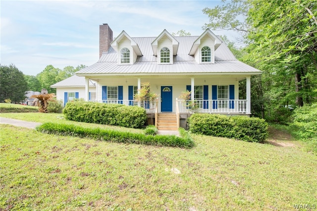 view of front of house with a front yard