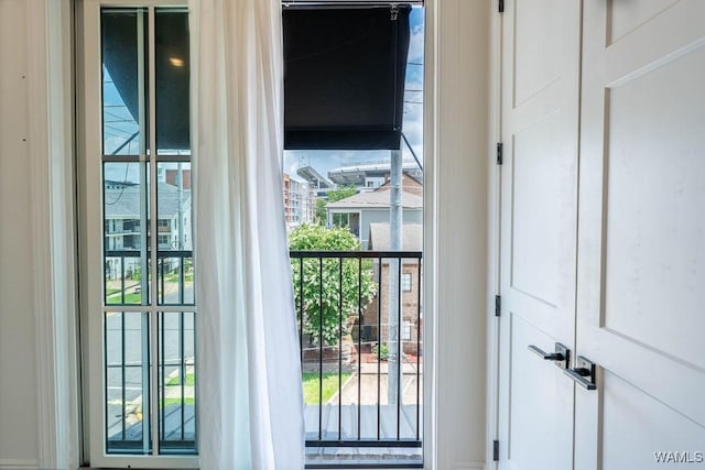 800 Red Drew Ave, Tuscaloosa, AL 35401 - view of doorway