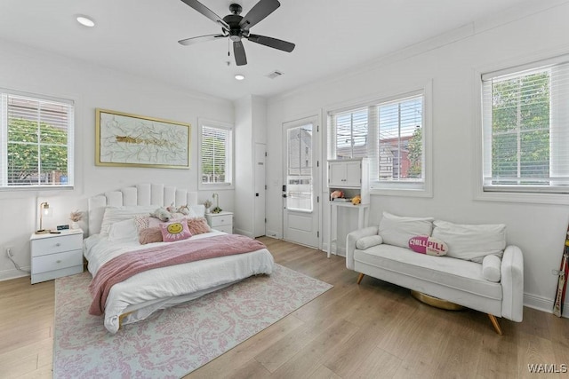 800 Red Drew Ave, Tuscaloosa, AL 35401 - bedroom with light wood-style flooring, ceiling fan, recessed lighting, and crown molding
