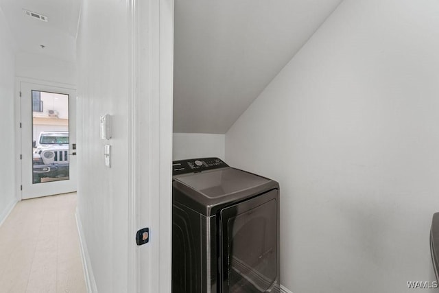 800 Red Drew Ave, Tuscaloosa, AL 35401 - laundry room featuring washer / dryer and baseboards