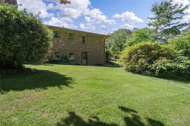 5204 Dove Creek Ave, Northport, AL 35473 - view of green lawn