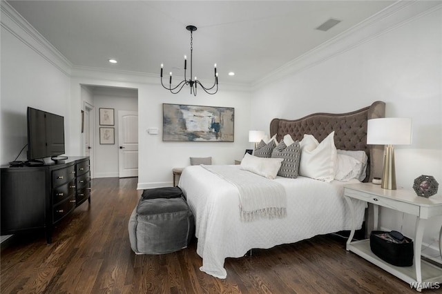 1901 Point Clear Rd, Tuscaloosa, AL 35406 - bedroom with recessed lighting, crown molding, wood finished floors, visible vents, and an inviting chandelier