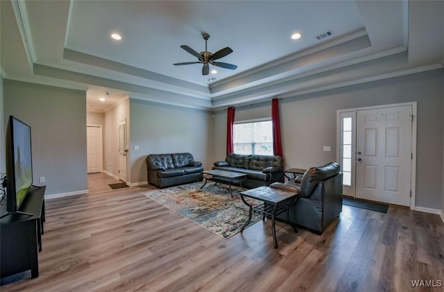 17818 Alecia Dr, Vance, AL 35490 - living area with a tray ceiling, a ceiling fan, wood finished floors, recessed lighting, and baseboards