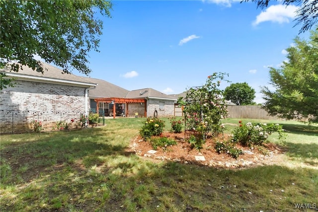 10035 Empress Blvd, Tuscaloosa, AL 35405 - view of yard with a pergola and fence