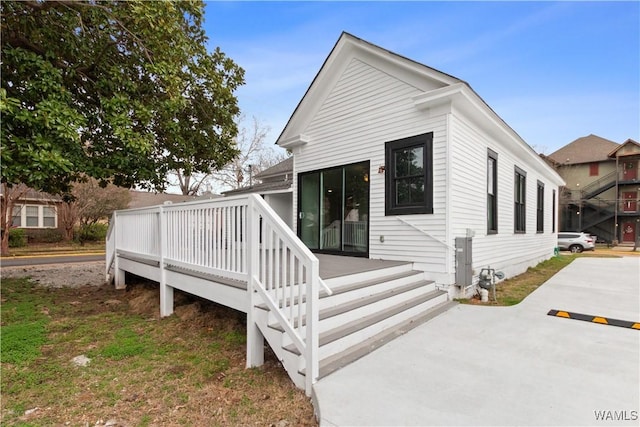 view of front facade featuring a deck