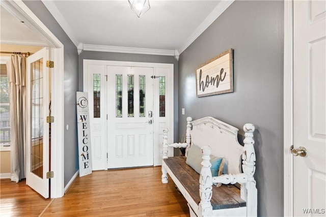 15551 Oakwood Dr, Brookwood, AL 35444 - entrance foyer featuring light wood finished floors and crown molding