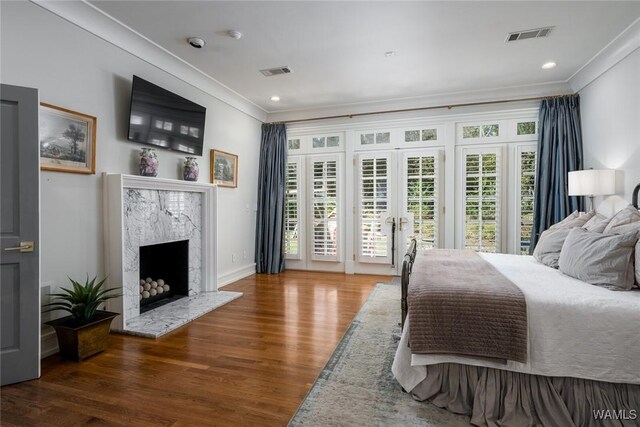 interior space featuring beverage cooler