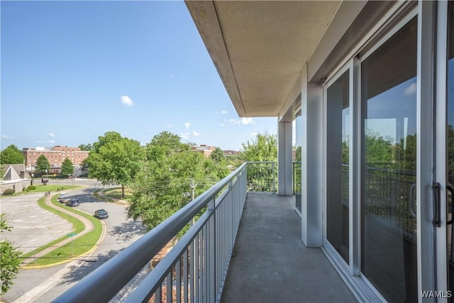 1018 Hackberry Ln Unit 301, Tuscaloosa, AL 35401 - view of balcony