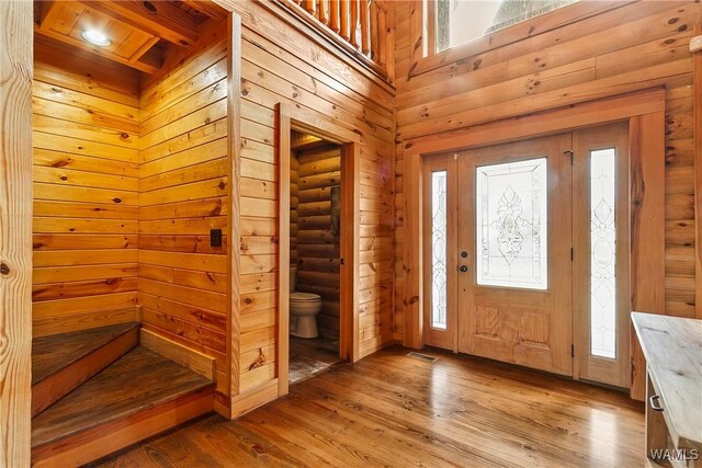 20442 Old Jasper Rd, Northport, AL 35475 - foyer entrance with visible vents and light wood-style flooring