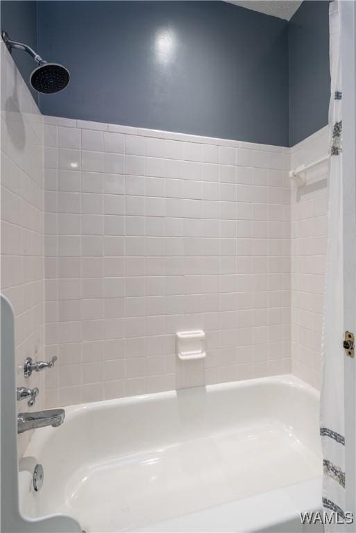 1137 Germantown Rd, Tuscaloosa, AL 35406 - full bathroom with shower / bath combo with shower curtain