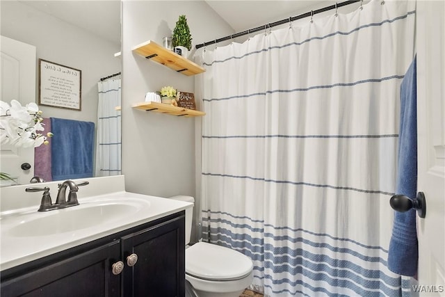 2757 Lily Cir, Northport, AL 35473 - full bath with vanity and a shower with curtain