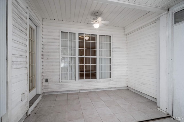 6128 Covington Villas Dr, Tuscaloosa, AL 35405 - unfurnished sunroom with a ceiling fan