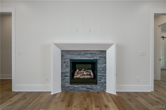 407 Edgefield Mews Cir, Tuscaloosa, AL 35406 - detailed view of wood finished floors and baseboards