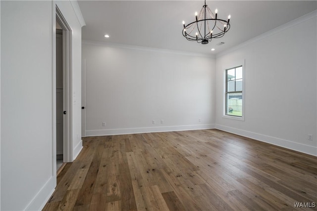 407 Edgefield Mews Cir, Tuscaloosa, AL 35406 - empty room featuring a chandelier, crown molding, wood finished floors, and recessed lighting