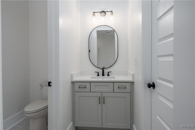 407 Edgefield Mews Cir, Tuscaloosa, AL 35406 - bathroom with vanity and baseboards