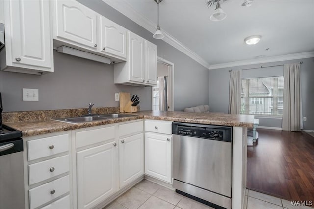 303 Helen Keller Blvd Unit B319, Tuscaloosa, AL 35404 - kitchen with dishwasher, stove, a peninsula, crown molding, and white cabinets