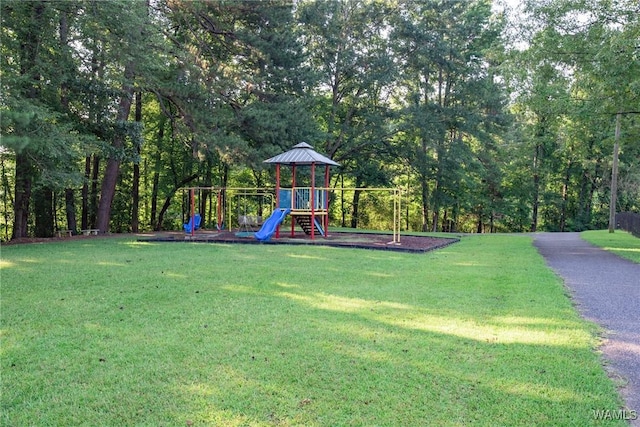 4809 Dove Creek Ave, Northport, AL 35473 - community playground with a yard