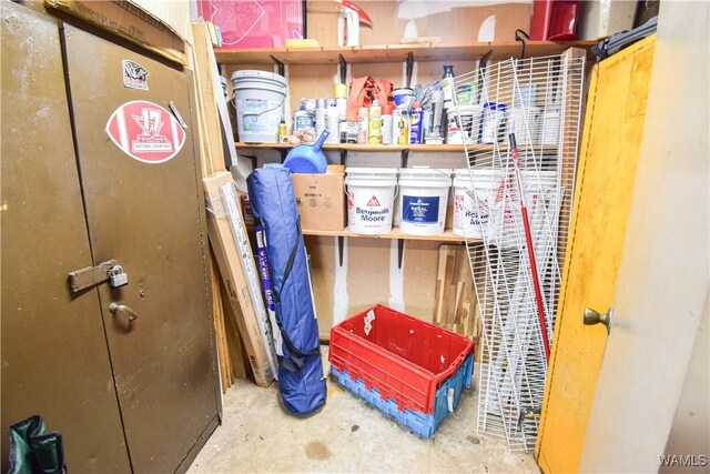 3207 33rd St, Northport, AL 35476 - view of storage room