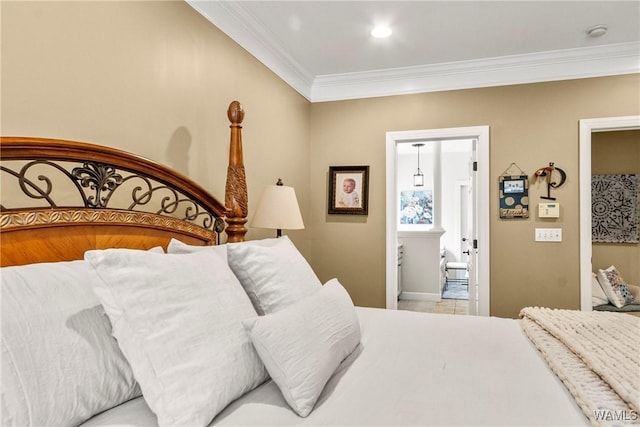 2940 Lake Crest Dr, Tuscaloosa, AL 35406 - bedroom with ornamental molding and recessed lighting