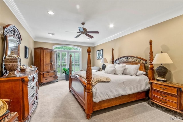 2940 Lake Crest Dr, Tuscaloosa, AL 35406 - bedroom featuring ornamental molding, light colored carpet, recessed lighting, and ceiling fan