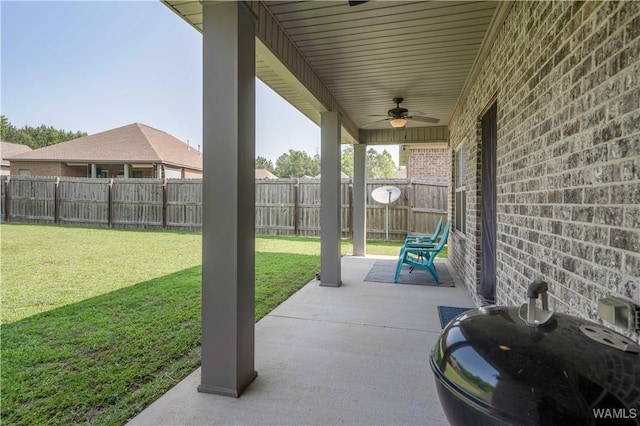 13982 Knoll Pointe Dr, Northport, AL 35475 - view of patio with ceiling fan