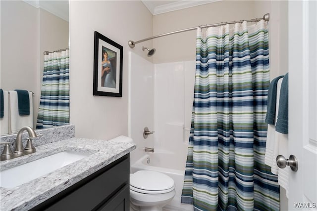 13982 Knoll Pointe Dr, Northport, AL 35475 - full bath with vanity, toilet, shower / bathtub combination with curtain, and crown molding