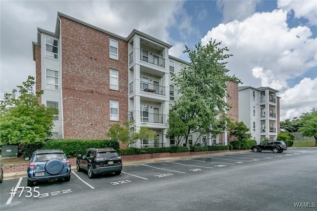 600 13th St E Unit 735, Tuscaloosa, AL 35401 - view of apartment building / complex with uncovered parking