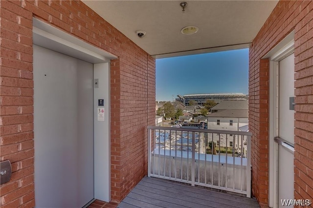 balcony featuring elevator