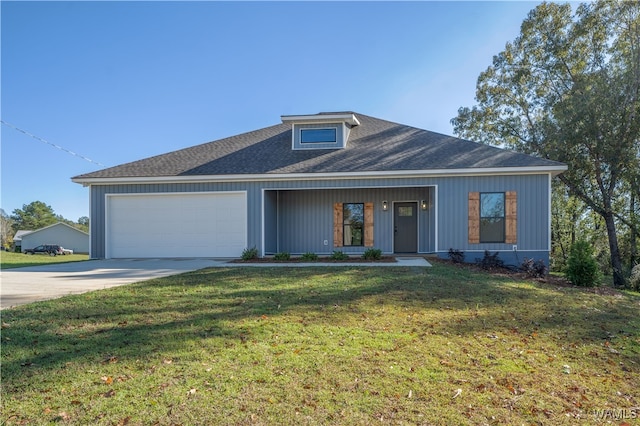 view of front facade featuring covered porch, a garage, and a front lawn